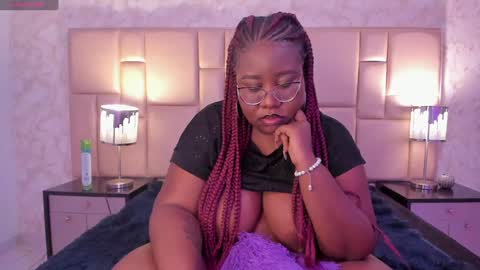  Darnell Queen online show from 01.08.25