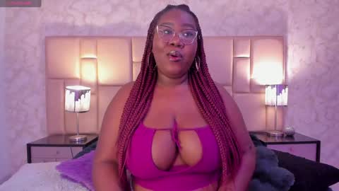  Darnell Queen online show from 01.14.25