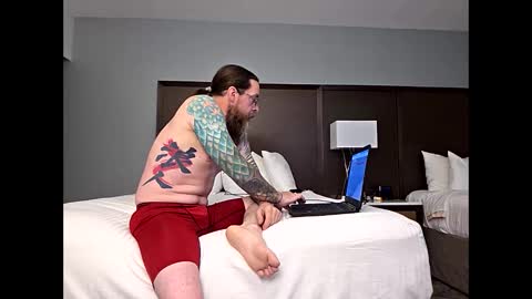 Snapshot of darthraider76 chatting on 04.15.26 DarthRaider online show from 04.15.26