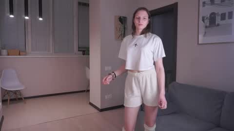 Snapshot of dasha_brown chatting on 04.18.26 Dasha online show from 04.18.26