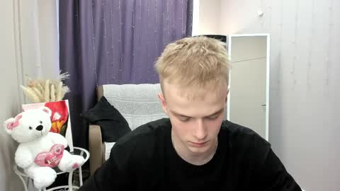 Snapshot of dattouz chatting on 04.07.26 Jossif online show from 04.07.26