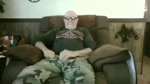 Snapshot of dave571960 chatting on 06.08.26 dave571960 online show from 06.08.26