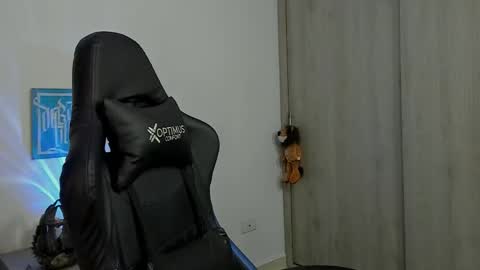 DAVE MAX online show from 10.04.25