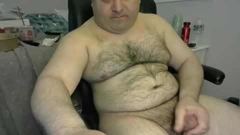 Snapshot of daveishorny1988 chatting on 04.19.26 daveishorny1988 online show from 04.19.26