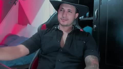 Snapshot of david__ox chatting on 02.06.26 david__ox online show from 02.06.26