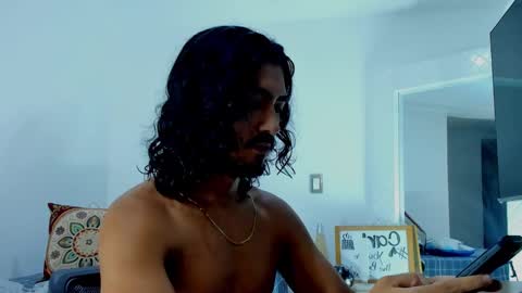 Hey im David that loves to explore and speak their fantasies. Very open talktative and nice. Feel free to chat with me online show from 11.11.25