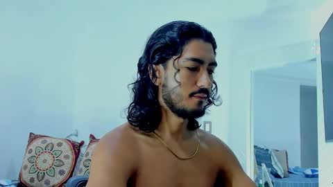 Hey im David that loves to explore and speak their fantasies. Very open talktative and nice. Feel free to chat with me online show from 11.15.25