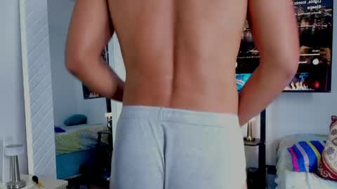 Snapshot of david_johnson372 chatting on 04.26.26 Hey im David that loves to explore and speak their fantasies. Very open talktative and nice. Feel free to chat with me online show from 04.26.26