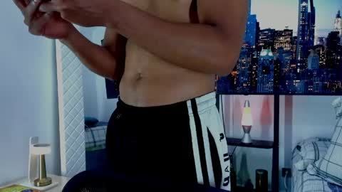 Snapshot of david_johnson372 chatting on 04.28.26 Hey im David that loves to explore and speak their fantasies. Very open talktative and nice. Feel free to chat with me online show from 04.28.26