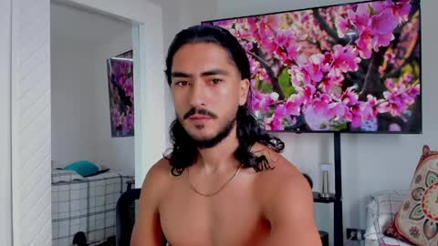 Snapshot of david_johnson372 chatting on 05.06.26 Hey im David that loves to explore and speak their fantasies. Very open talktative and nice. Feel free to chat with me online show from 05.06.26