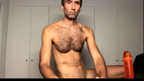 Snapshot of david_spanish chatting on 10.14.25 David Cock online show from 10.14.25