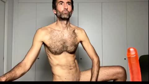 Snapshot of david_spanish chatting on 11.18.25 David Cock online show from 11.18.25