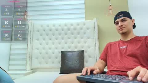 Snapshot of david_victoriaa chatting on 02.10.26 david_victoriaa online show from 02.10.26