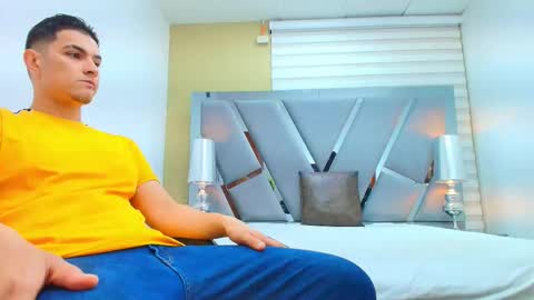 Snapshot of david_victoriaa chatting on 03.25.26 david_victoriaa online show from 03.25.26
