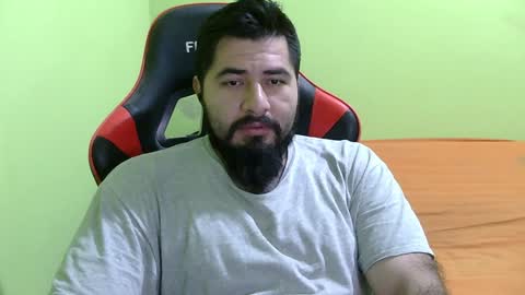 Snapshot of daviddelz chatting on 12.29.24 David online show from 12.29.24