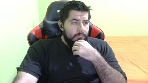 Snapshot of daviddelz chatting on 01.15.25 David online show from 01.15.25