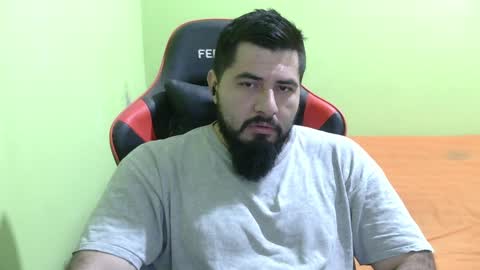 Snapshot of daviddelz chatting on 01.26.25 David online show from 01.26.25