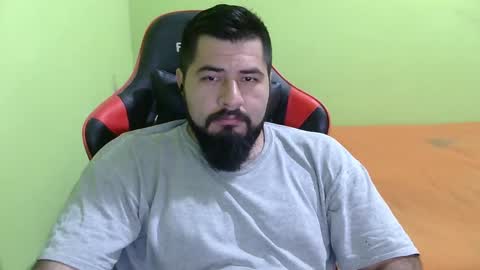 Snapshot of daviddelz chatting on 02.27.25 David online show from 02.27.25