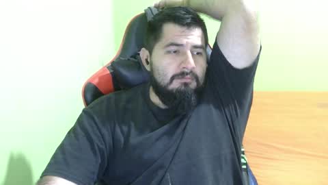 Snapshot of daviddelz chatting on 03.09.25 David online show from 03.09.25