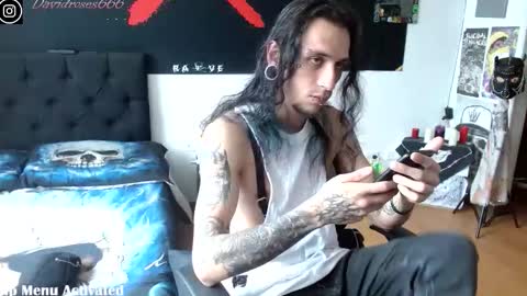   online show from 10.09.25