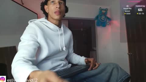 Snapshot of davidxxx02 chatting on 09.19.25 Estiven online show from 09.19.25