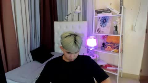 Snapshot of davincihugecock chatting on 04.19.26 daniel online show from 04.19.26