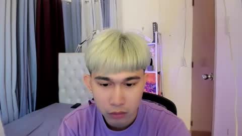 Snapshot of davincihugecock chatting on 04.21.26 daniel online show from 04.21.26