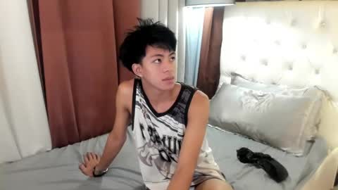 Snapshot of davincihugecock chatting on 05.05.26 daniel online show from 05.05.26