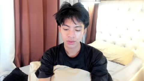 Snapshot of davincihugecock chatting on 05.07.26 daniel online show from 05.07.26