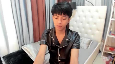 Snapshot of davincihugecock chatting on 06.04.26 daniel online show from 06.04.26