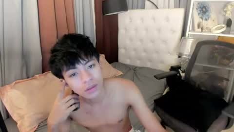 Snapshot of davincihugecock chatting on 06.10.26 daniel online show from 06.10.26
