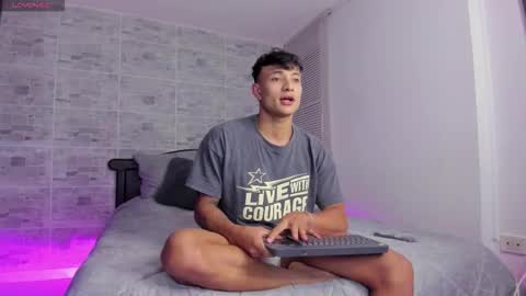 davis online show from 11.03.25