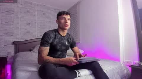 davis online show from 11.19.25