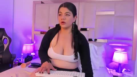 Snapshot of dayananaughty69 chatting on 11.14.25 dayananaughty69 online show from 11.14.25