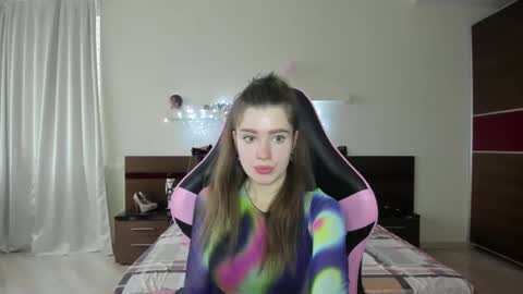 Snapshot of dazdrasmigdasue chatting on 01.24.25 dazdrasmigdasue online show from 01.24.25