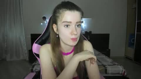 Snapshot of dazdrasmigdasue chatting on 01.24.25 dazdrasmigdasue online show from 01.24.25