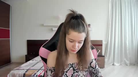 Snapshot of dazdrasmigdasue chatting on 01.29.25 dazdrasmigdasue online show from 01.29.25