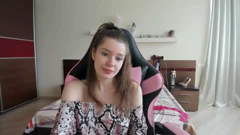 Snapshot of dazdrasmigdasue chatting on 01.29.25 dazdrasmigdasue online show from 01.29.25