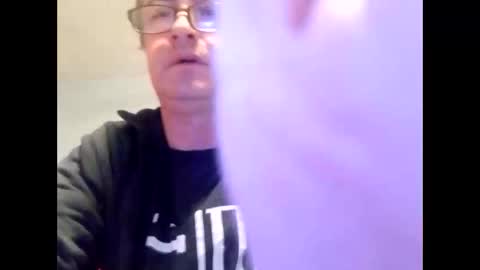 Snapshot of dazzill chatting on 02.02.25 Dazzill online show from 02.02.25