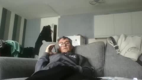 Snapshot of dazzill chatting on 09.21.25 Dazzill online show from 09.21.25