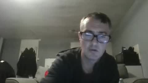 Snapshot of dazzill chatting on 11.06.25 Dazzill online show from 11.06.25