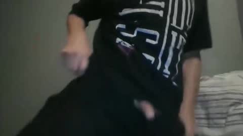 Snapshot of dazzill chatting on 11.13.25 Dazzill online show from 11.13.25