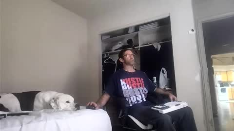 Snapshot of dbfroge chatting on 10.28.25 dbfroge online show from 10.28.25