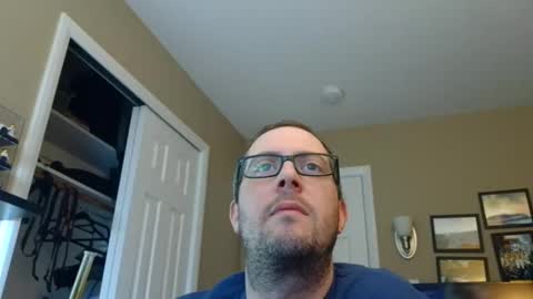 Snapshot of ddeeeezznnuuttzz chatting on 01.13.25 ddeeeezznnuuttzz online show from 01.13.25