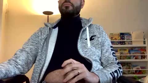 Snapshot of ddirtyyyyyyy chatting on 02.17.25 DDirty online show from 02.17.25