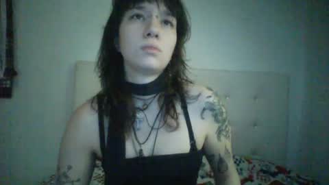 Snapshot of dead_moonxx chatting on 07.11.26 dead_moonxx online show from 07.11.26