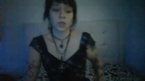 Snapshot of dead_moonxx chatting on 07.15.26 dead_moonxx online show from 07.15.26
