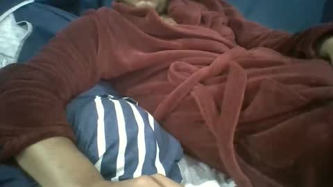 Snapshot of deanfe chatting on 12.02.25 Dean online show from 12.02.25