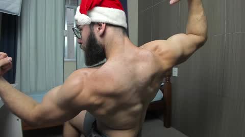 Snapshot of deanlek chatting on 12.12.24 Dean online show from 12.12.24