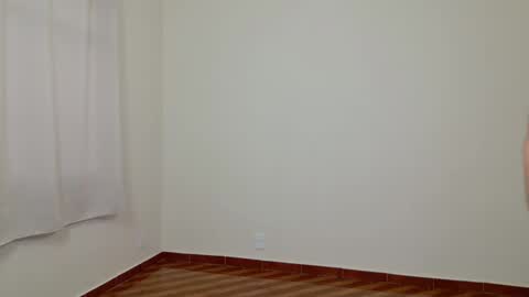 Snapshot of deanlek chatting on 10.06.25 Dean online show from 10.06.25